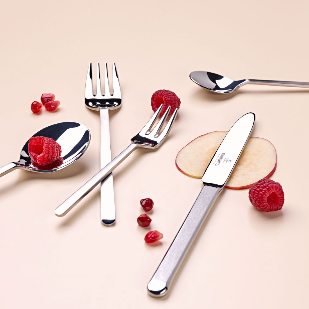 Besteck Sets für stilvolle Oster-Festtafeln 2026